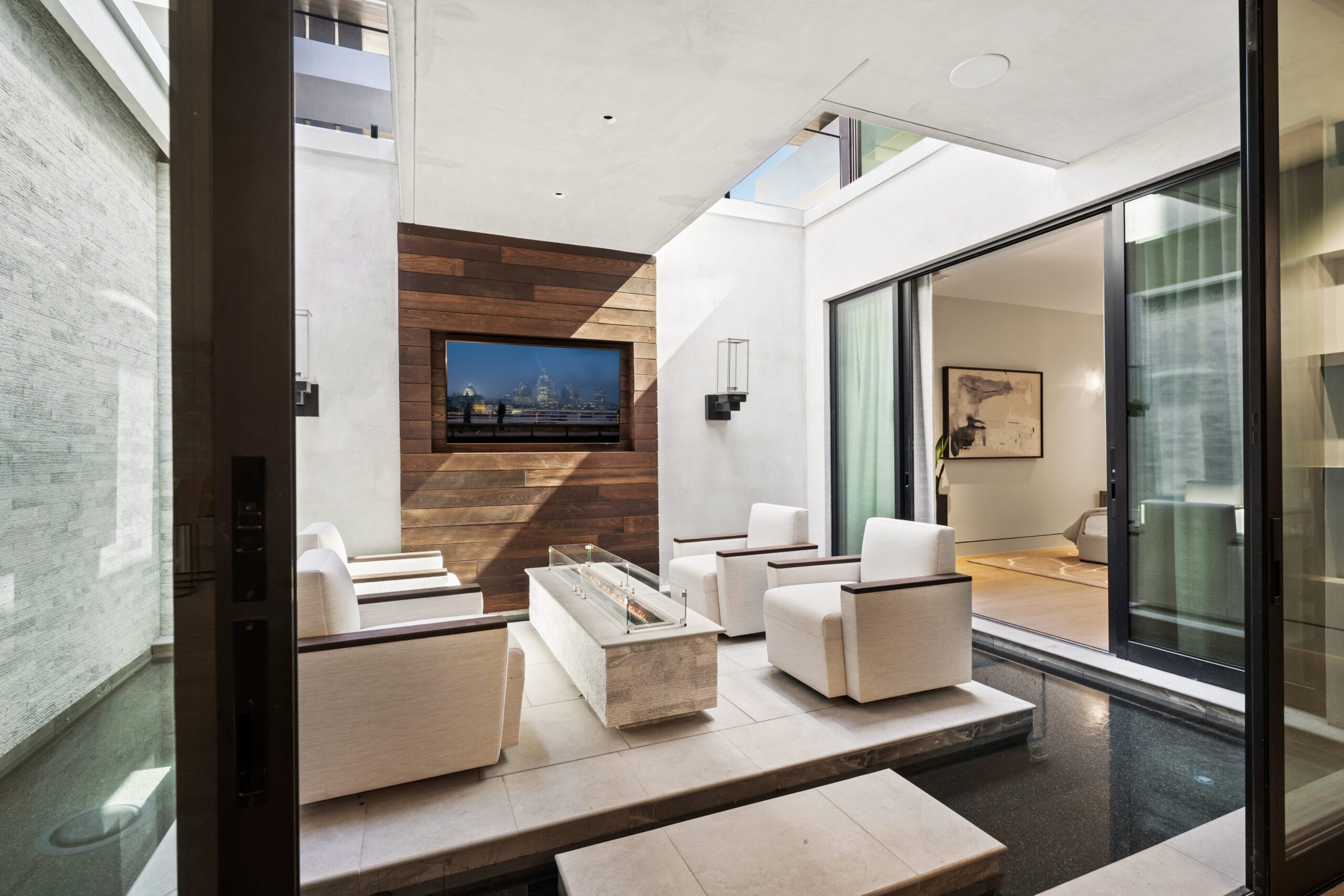 OUTDOOR LIVING - Laguna Pools & Spa